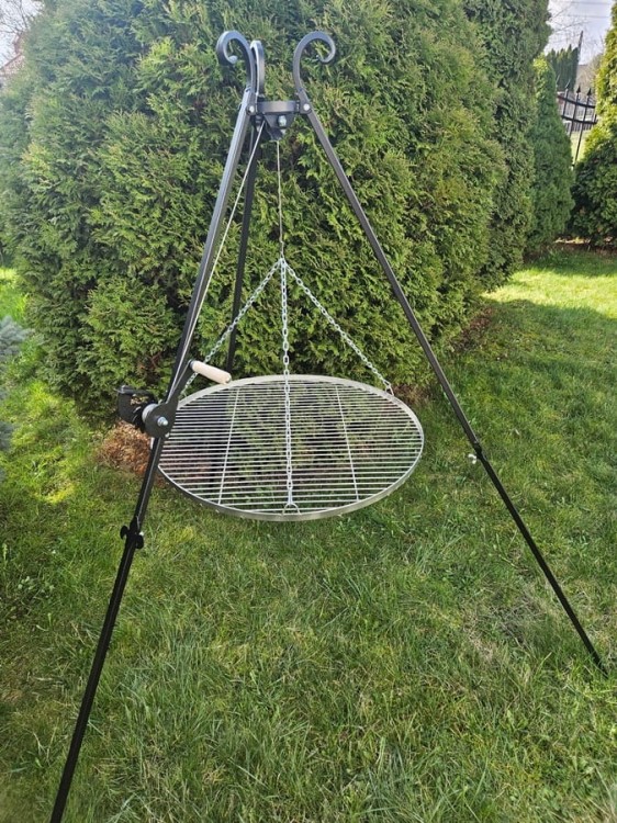 Grill trójnóg ogrodowy z rusztem nierdzewnym 70 cm grill nad ognisko ruszt