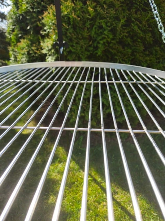 Grill ogrodowy trójnóg wysoki nad ognisko z ruszt nierdzewny o średnicy 60