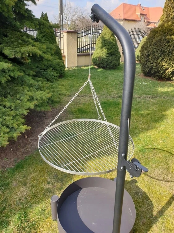Grill ogrodowy na wysięgniku ruszt plus kociołek