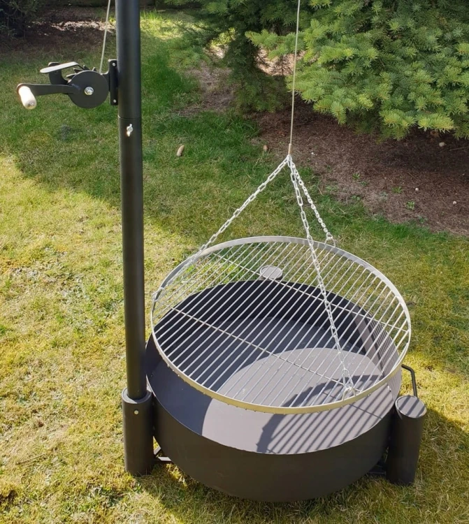 Grill ogrodowy na wysięgniku ruszt plus kociołek